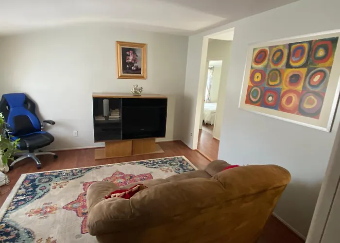 Two Bedroom, Living/Dining Room