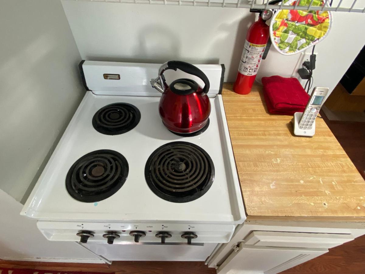 Two Bedroom, Living/dining * Bellport