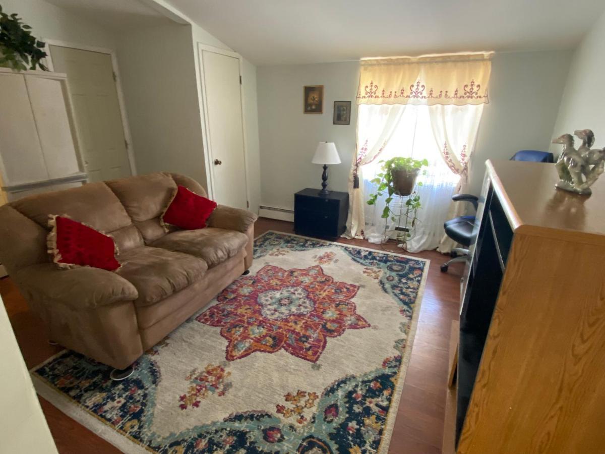 Two Bedroom, Living/dining *