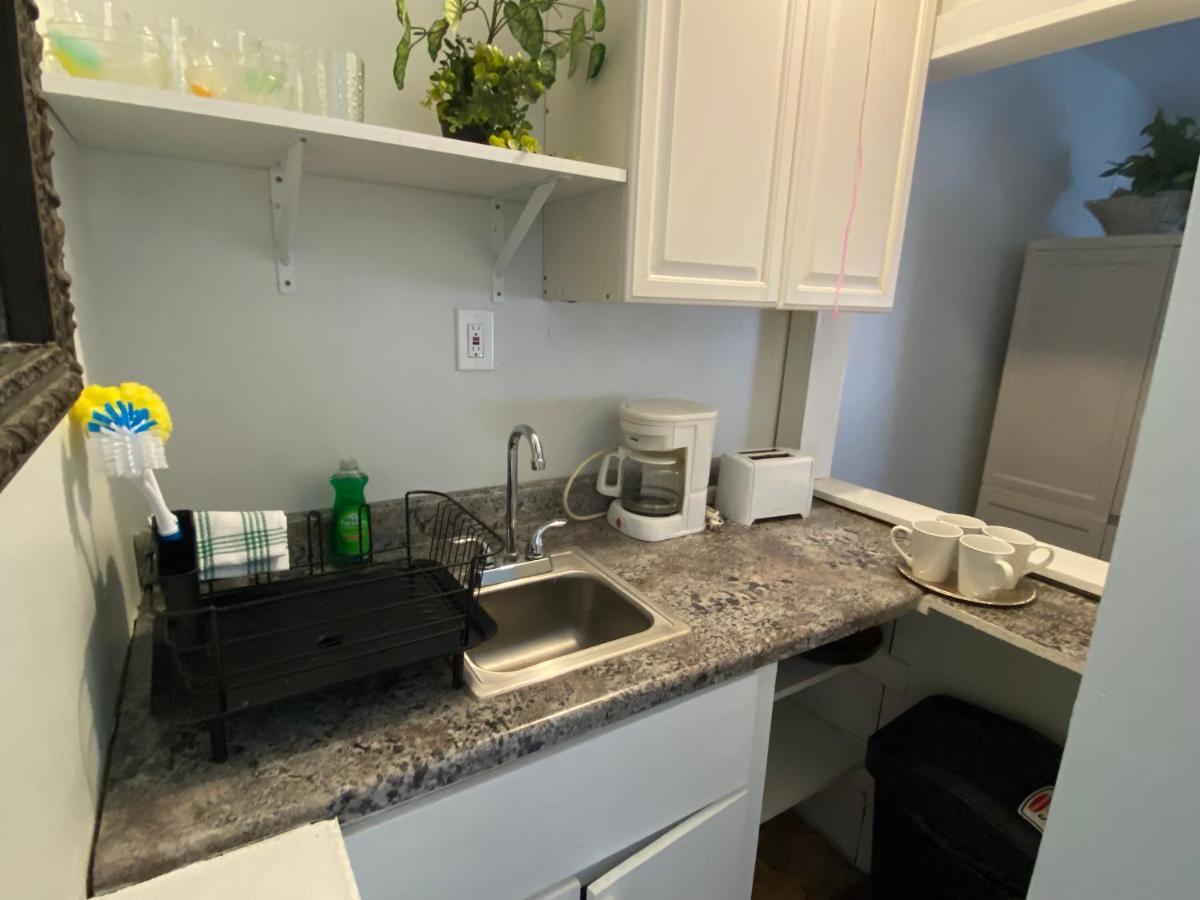 Two Bedroom, Living/dining Bellport