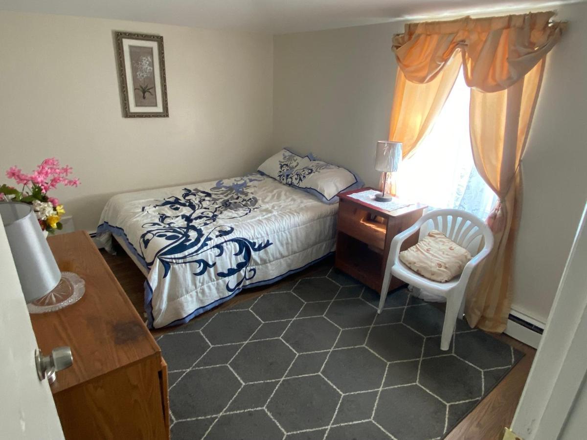 Two Bedroom, Living/dining